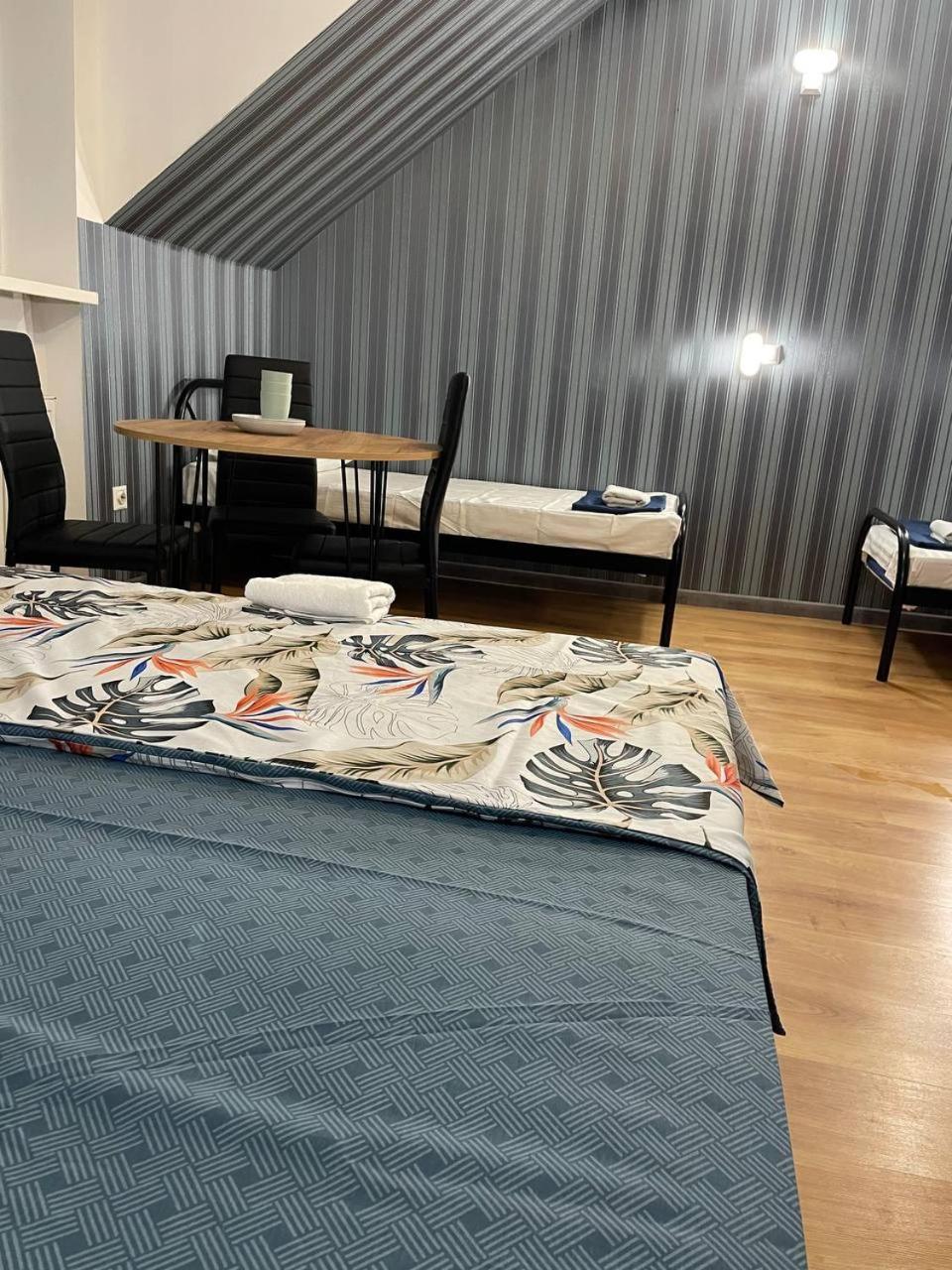Vip Hostel Mukacheve Ngoại thất bức ảnh