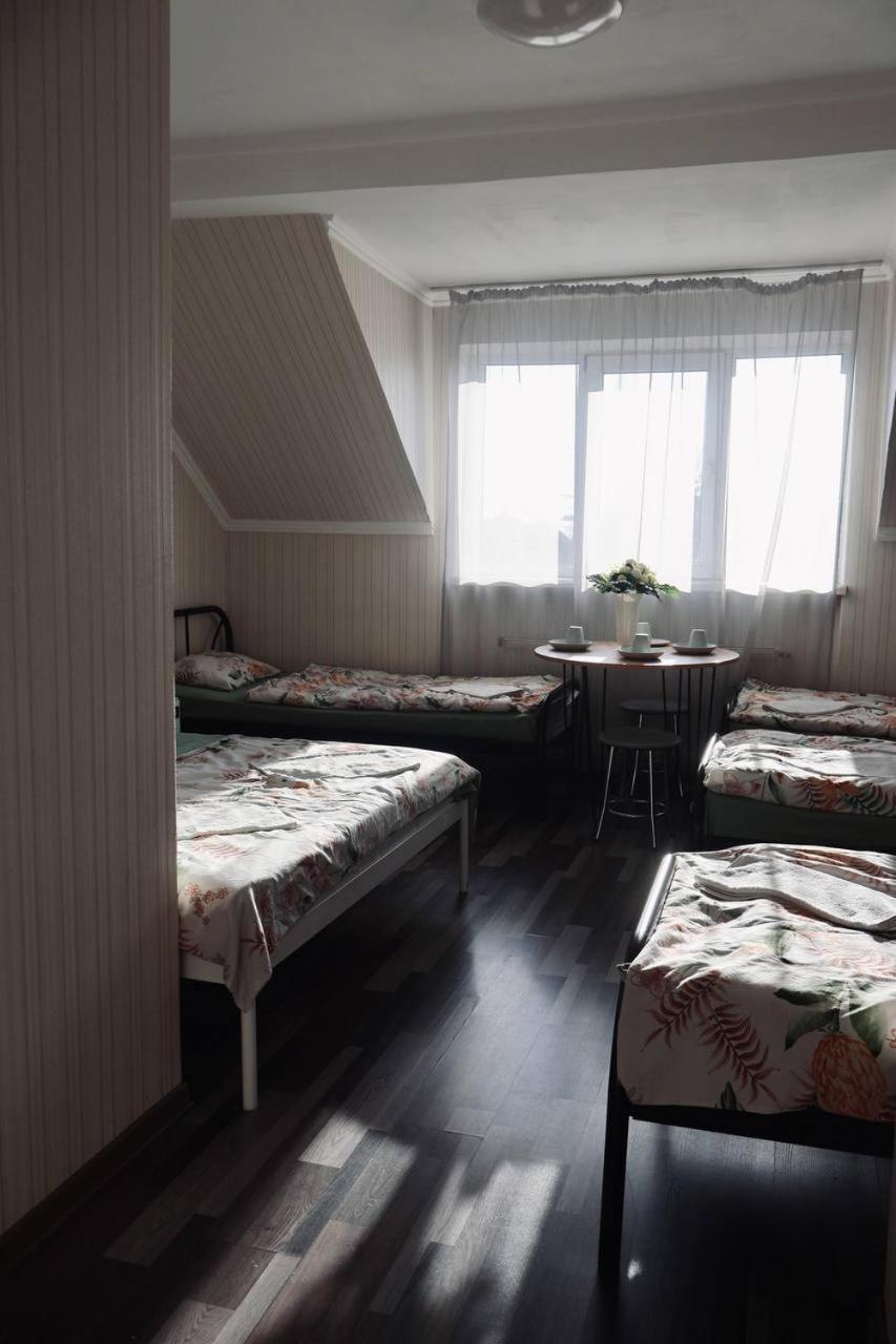 Vip Hostel Mukacheve Ngoại thất bức ảnh